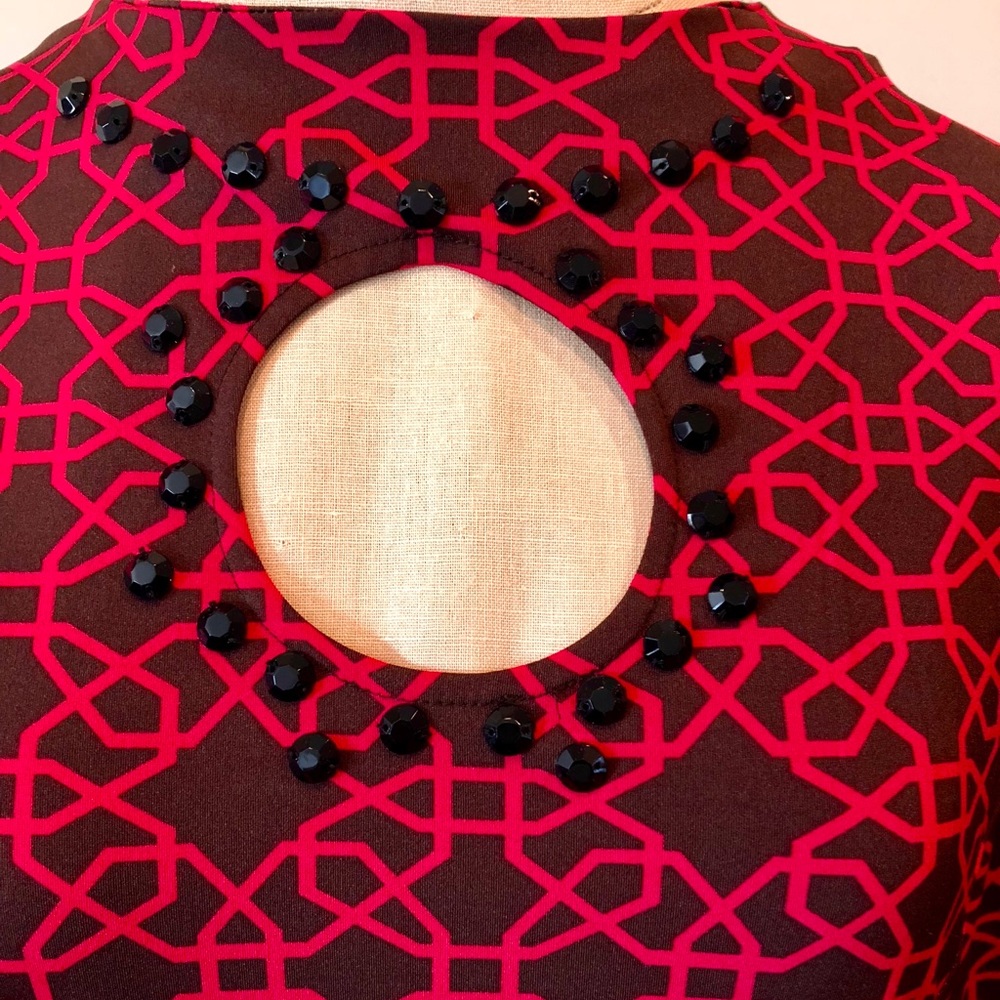 TRACY NEGOSHIAN Geometric Print Dress - Picture 2 of 8